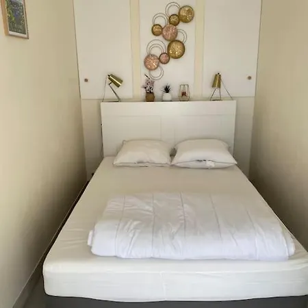 Apartment Joli Calme Avec Vue Piscine Mandelieu