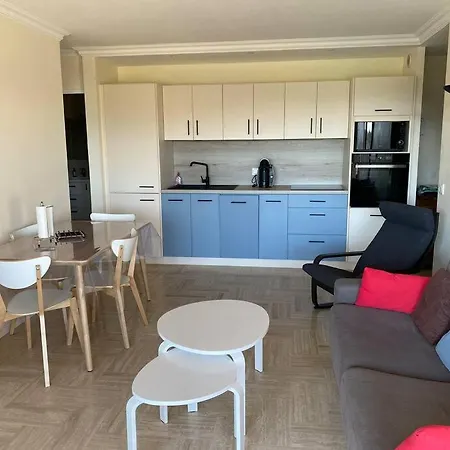 Apartment Joli Calme Avec Vue Piscine *