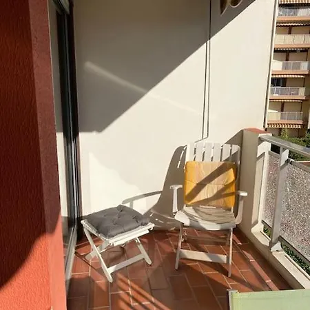 Apartment Joli Calme Avec Vue Piscine Mandelieu